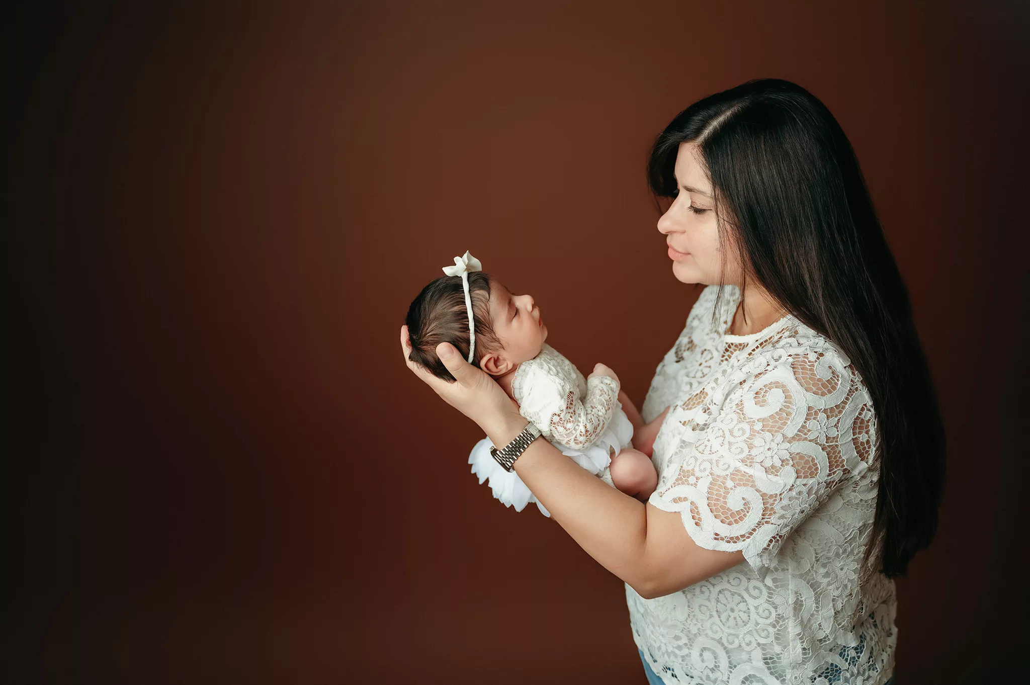 parent and newborn studio photoshoot