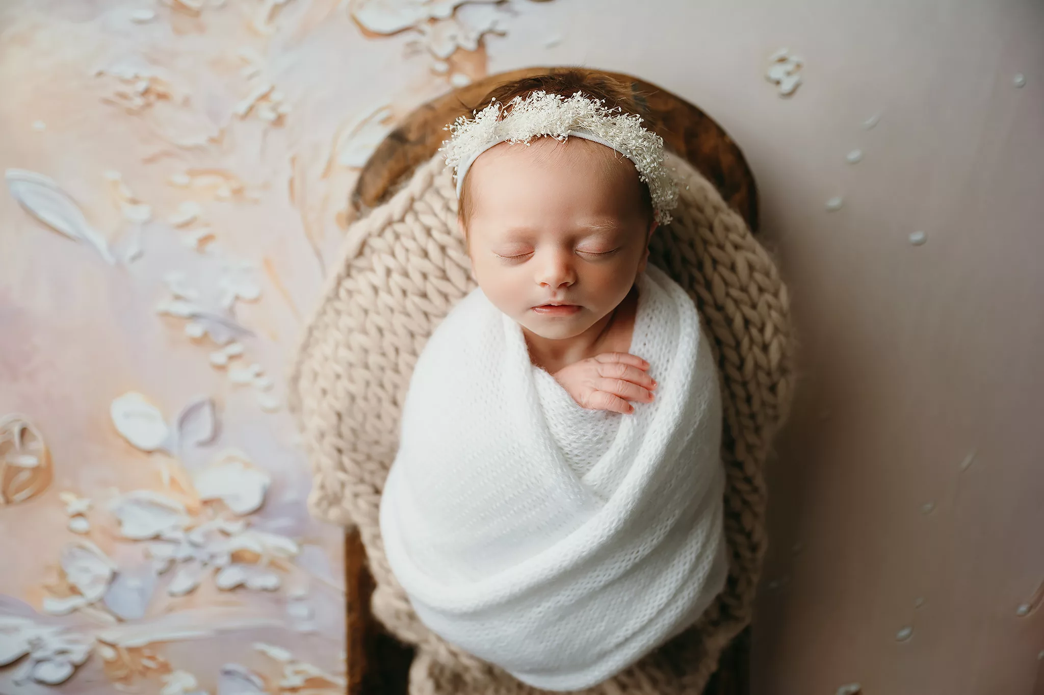 newborn pictures with white wrap, Elmira newborn photography studio, white baby wrap, simple newborn photo 