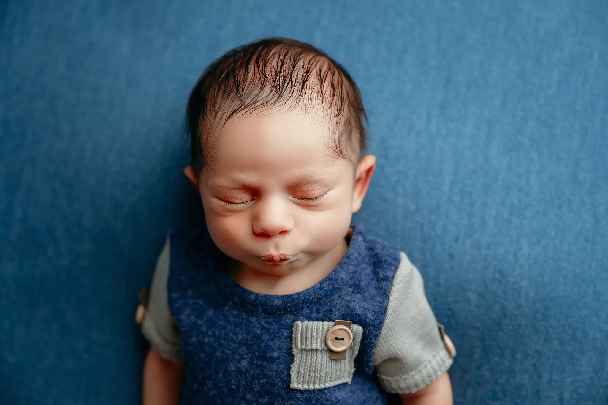 newborn details | newborn closeup